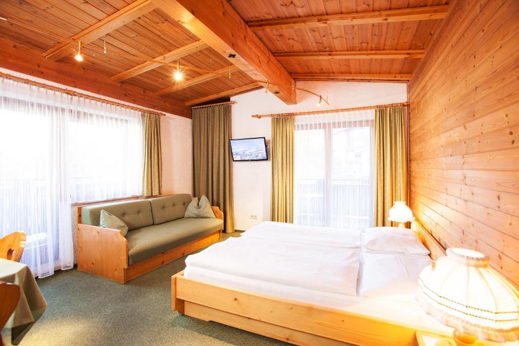 Johannahof Appartements Kaprun Habitación foto